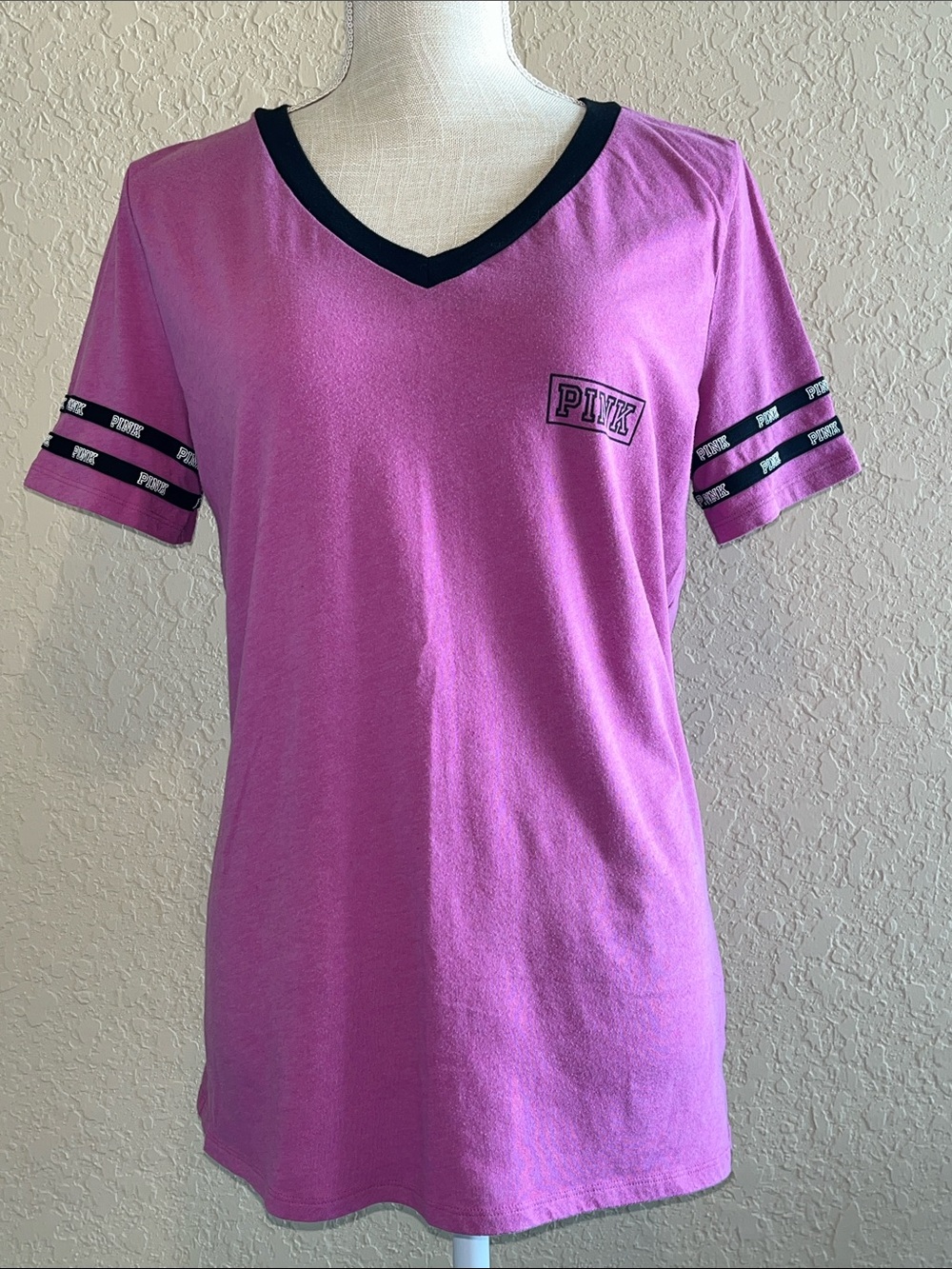 PINK Victoria's Secret Pink V-Neck Short Sleeve T w/Black Logo Trim